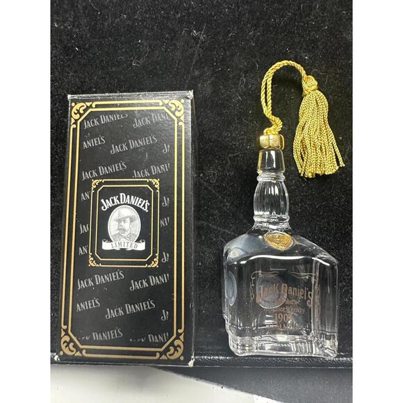 Pin's Jack Daniel's Commémoratif – Médailles Or 1904, 1914, édition Rare
